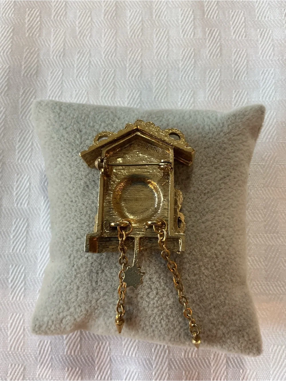 Cuckoo Clock Vintage Gold Tone Brooch